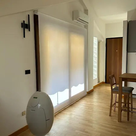 La La Apartman