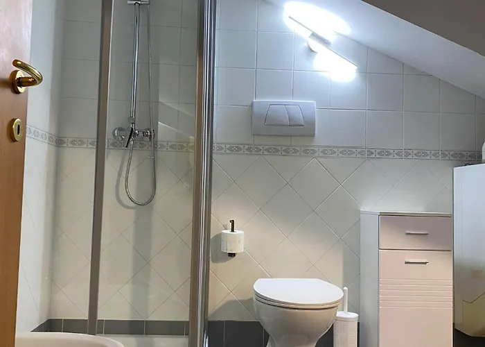 La La * アヴェッツァーノ